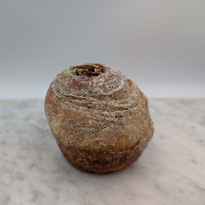 Fig Leaf & Blackcurrant Cruffin