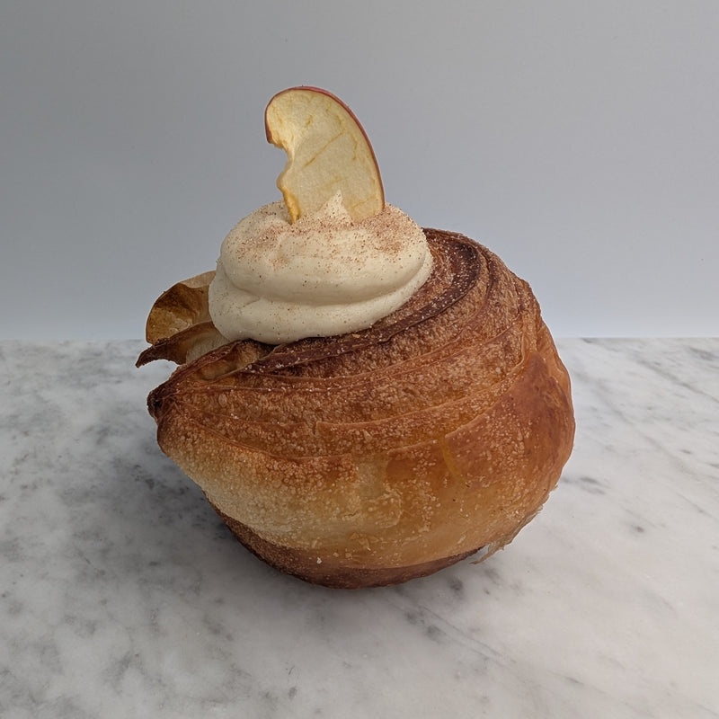 Spiced Toffee Apple Cruffin